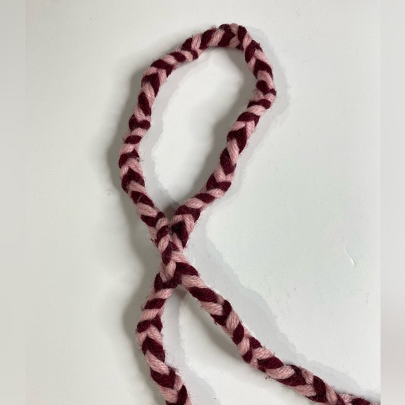 MOOSEHIDE/FUR EMBROIDERED FLOWER MITTENS MADE IN THE CREE NATION OF MISTISSINI! - Picture 10 of 15